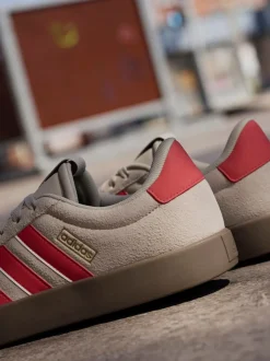 adidas Brown light VL Court Trainers