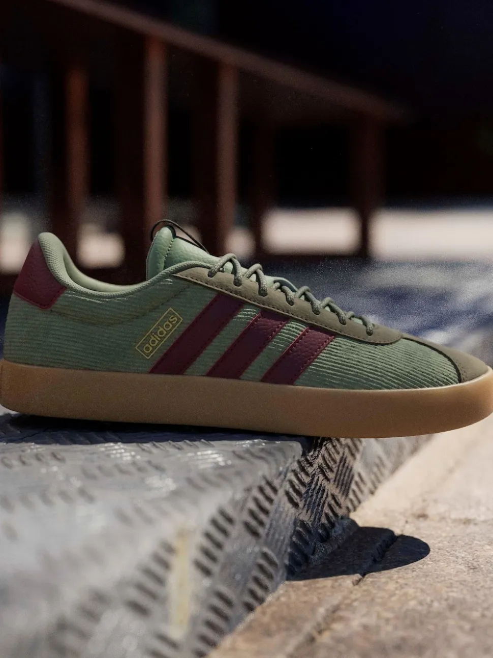 adidas Green VL Court Trainers