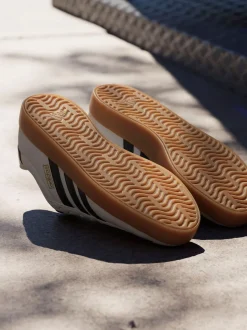 adidas Sand VL Court Trainers