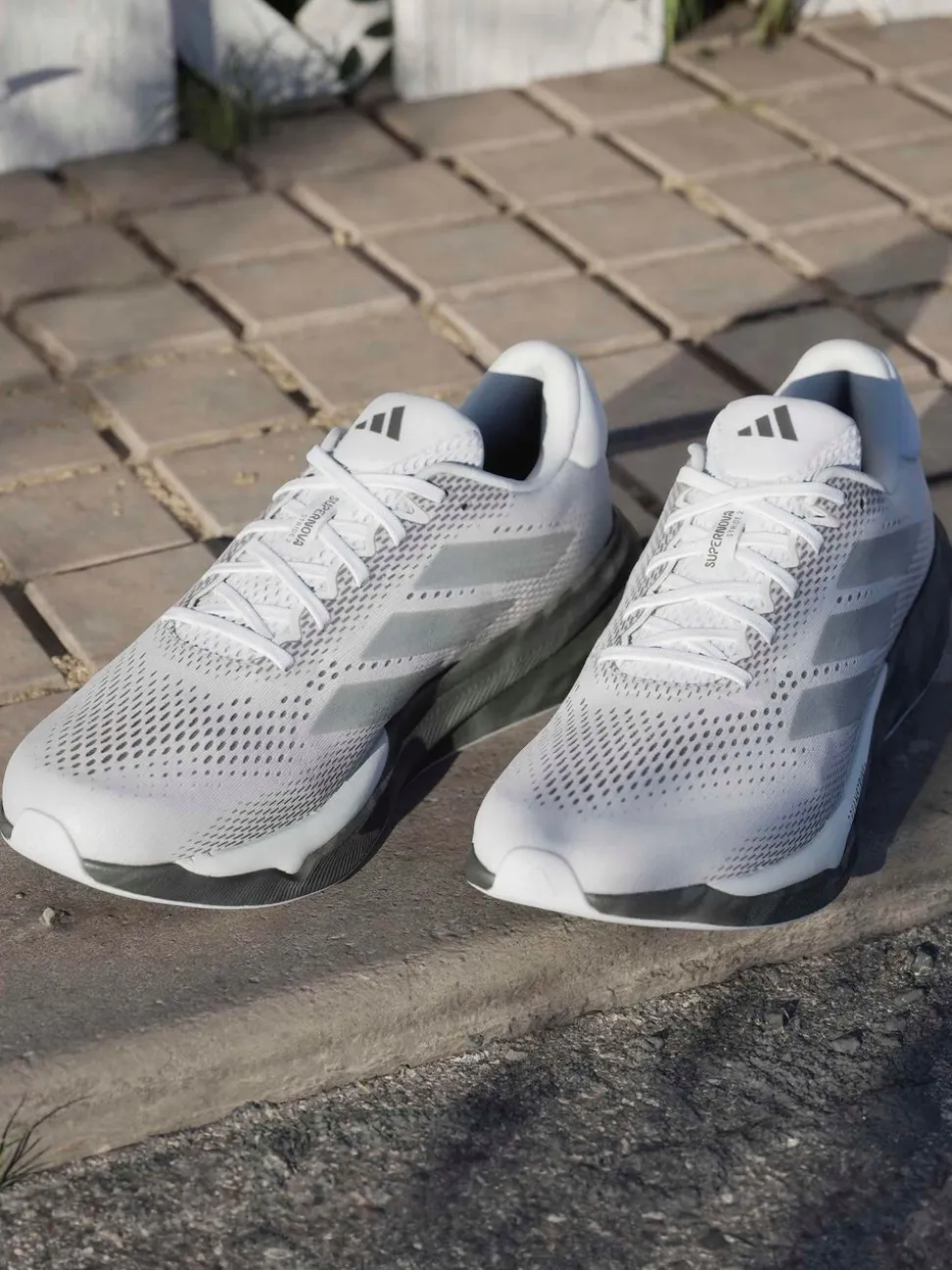 adidas White Supernova Stride 2 M Trainers