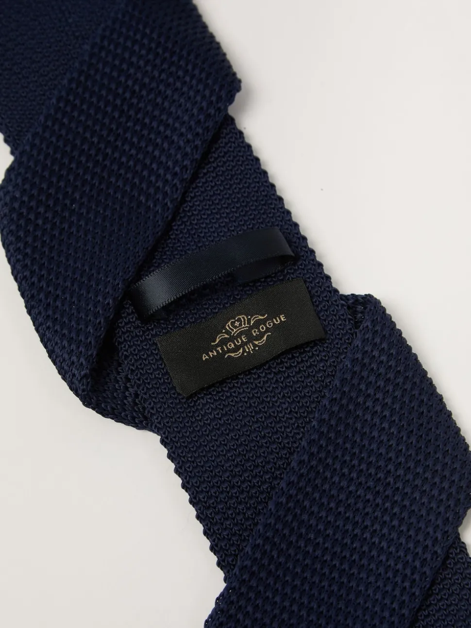 Antique Rogue Blue Knitted Tie