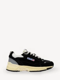 AUTRY Black Hyperway Low Top Trainers