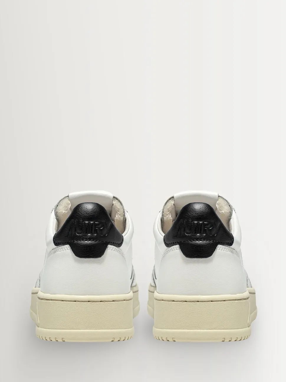 AUTRY Black Mans Medalist Low Trainers