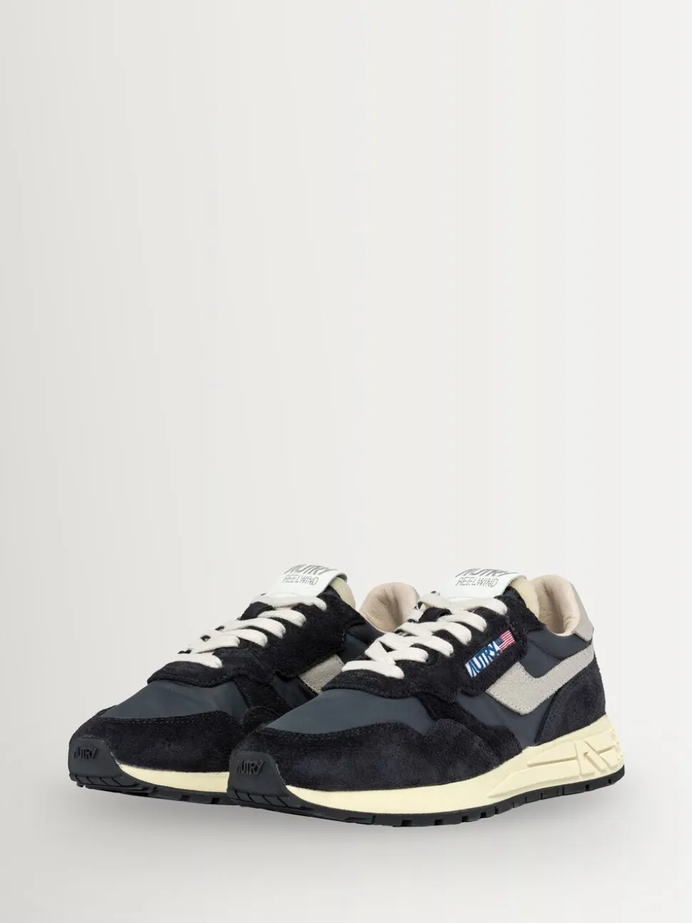 Autry Black Mans Reelwind Low Trainers