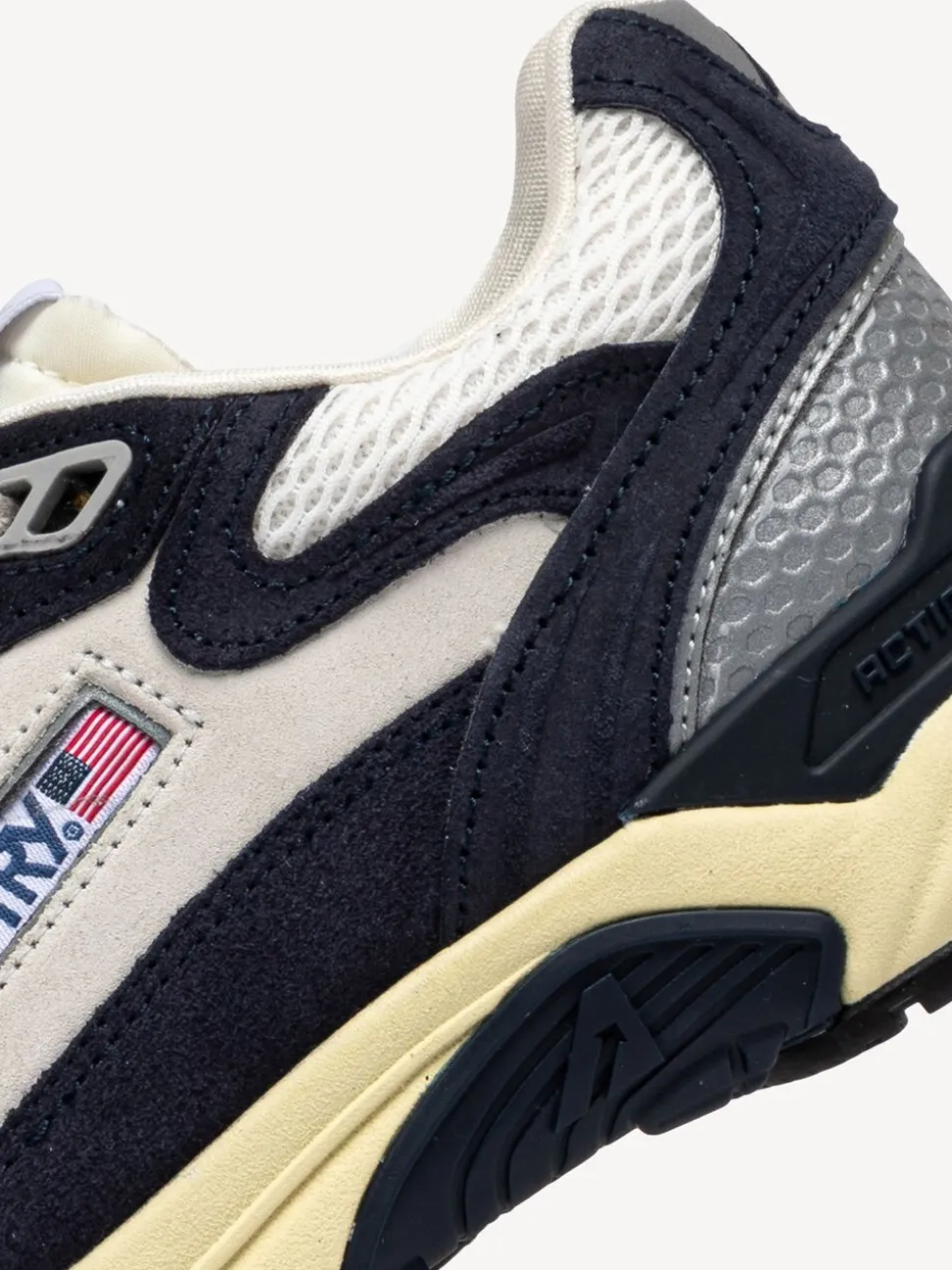 AUTRY Blue Hyperway Low Top Trainers
