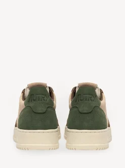 AUTRY Brown Mans Medalist Low Trainers