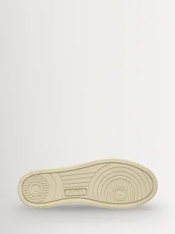 AUTRY White Mans Medalist Low Trainers