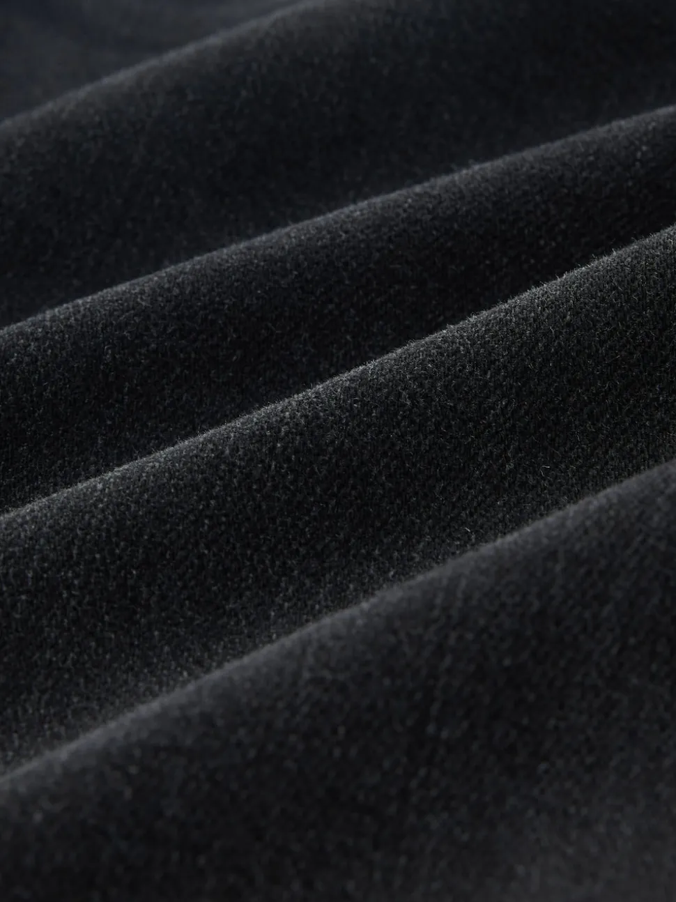 Black - ThermoGen Straight Fit Motionflex Jeans