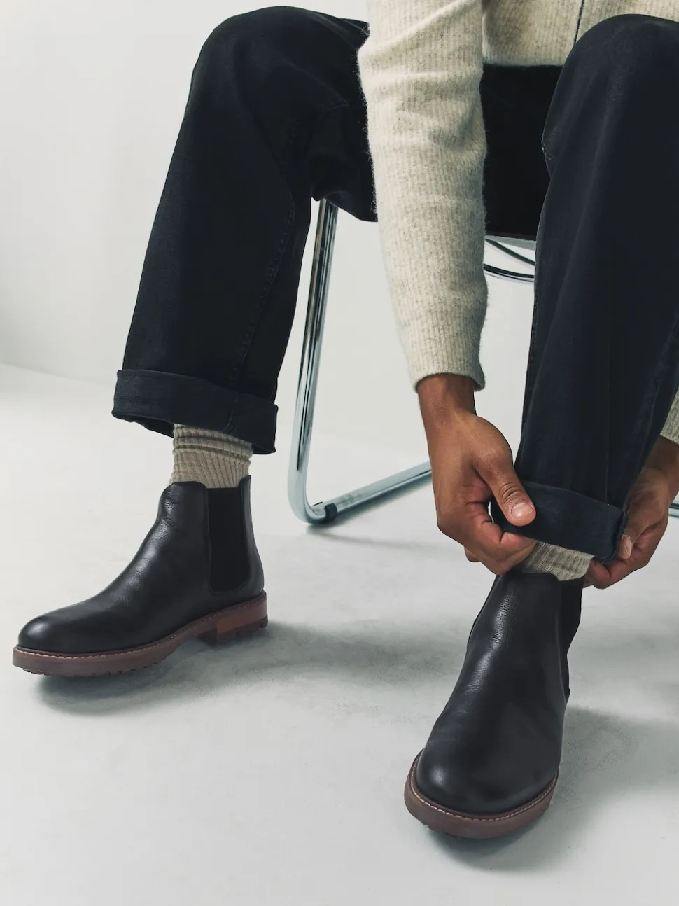 Black Casual Leather Chelsea Boots