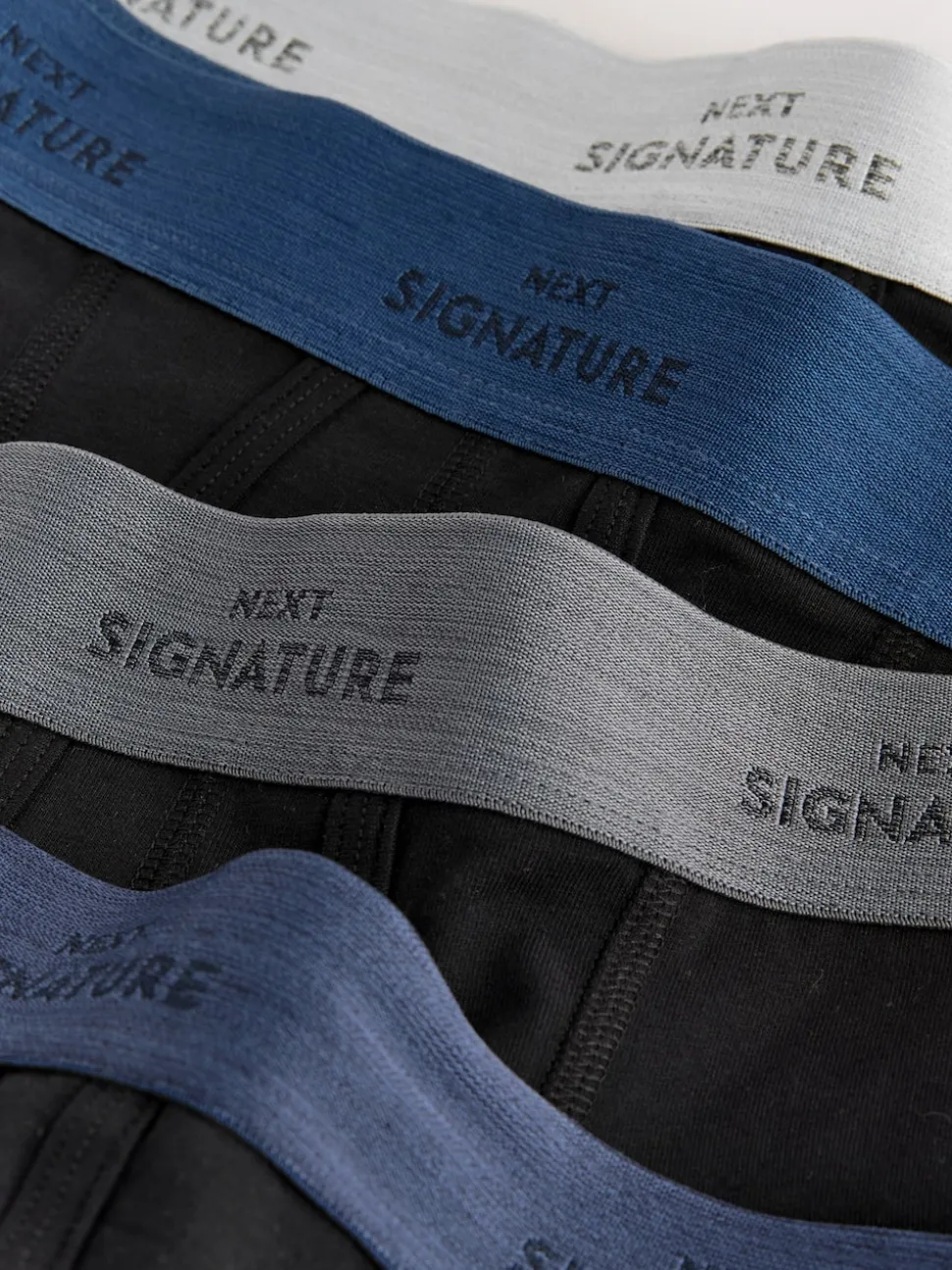Black Comfort Soft 4 pack Signature A-Fronts Boxers