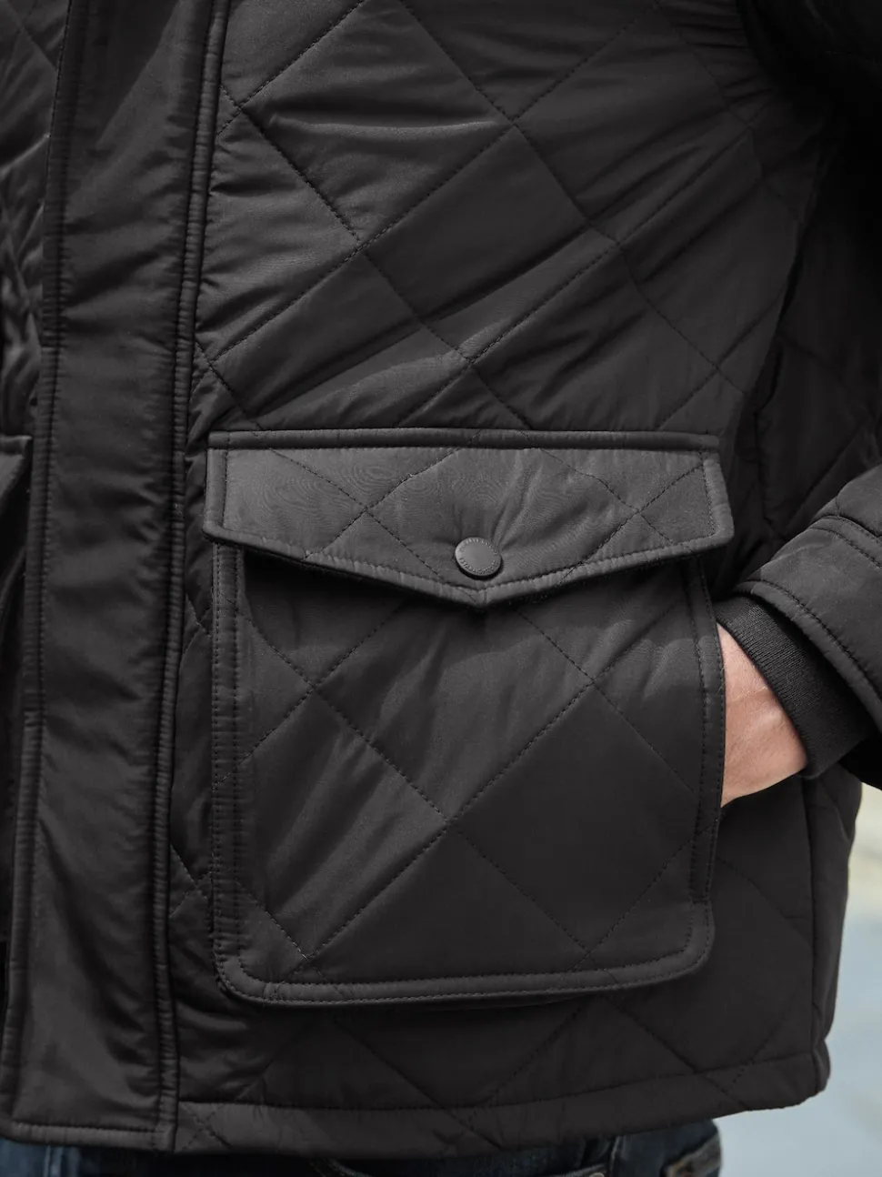 Black Shower Resistant Diamond Quilt Corduroy Collared Jacket
