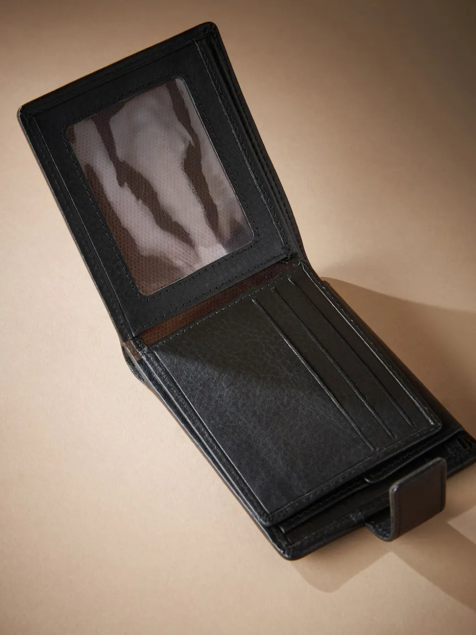 Black Signature Leather Extra Capacity Wallet