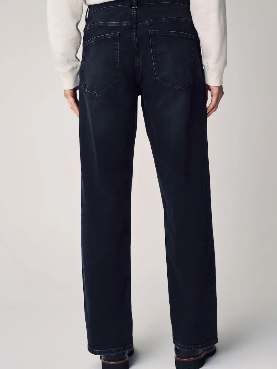 Black Single Straight Fit Classic Stretch Jeans