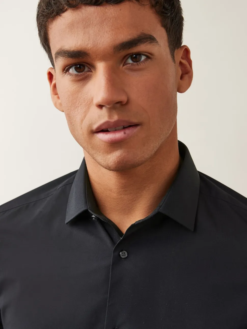 Black Slim Fit Easy Care Single Cuff Smart Shirt