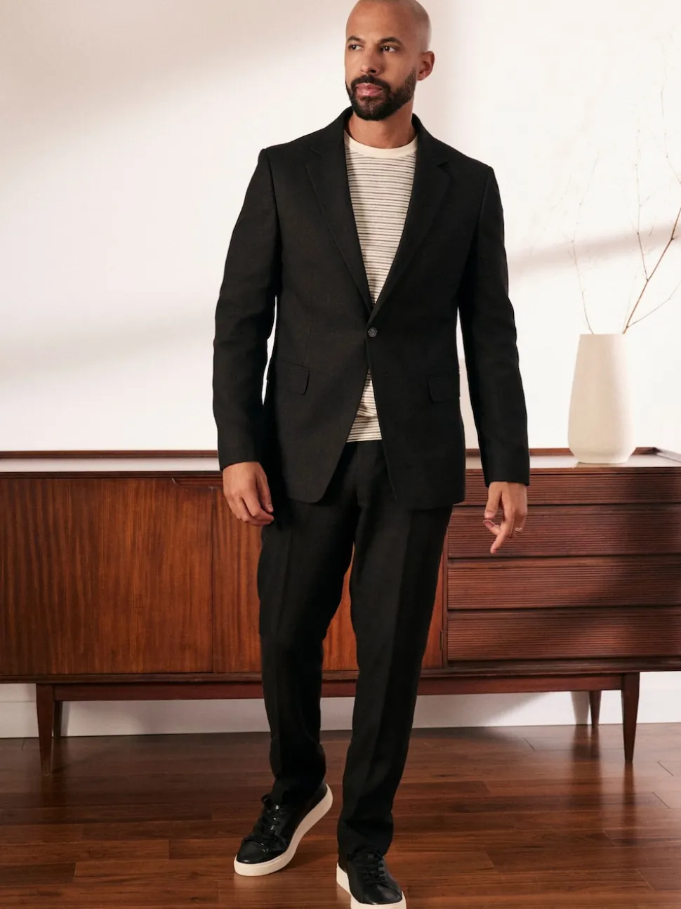 Black Slim Fit Linen-Blend Suit Jacket