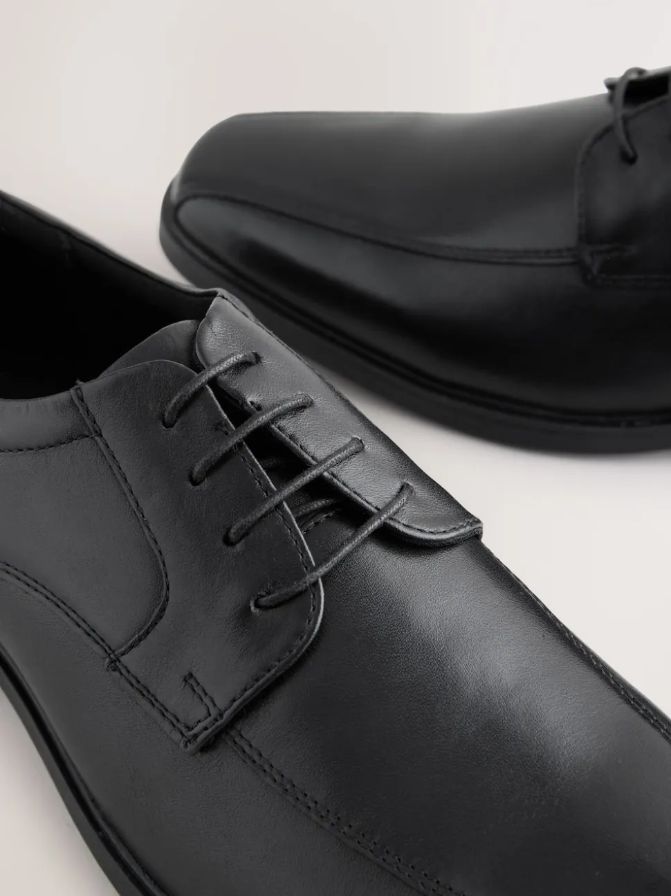 Black Slim Panel Leather Shoes