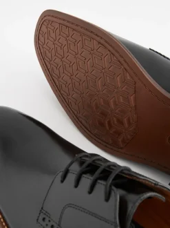 Black Standard Fit Leather Contrast Sole Derby Shoes
