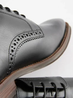 Black Standard Fit Leather Contrast Sole Derby Shoes