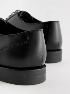 Black Standard Fit Leather Oxford Toecap Shoes