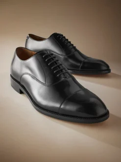 Black Standard Fit Signature Leather Sole Oxford Toe Cap Shoes