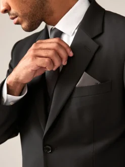 Black Tailored Fit Tailored Fit Wool Blend Motionflex Suit Jacket
