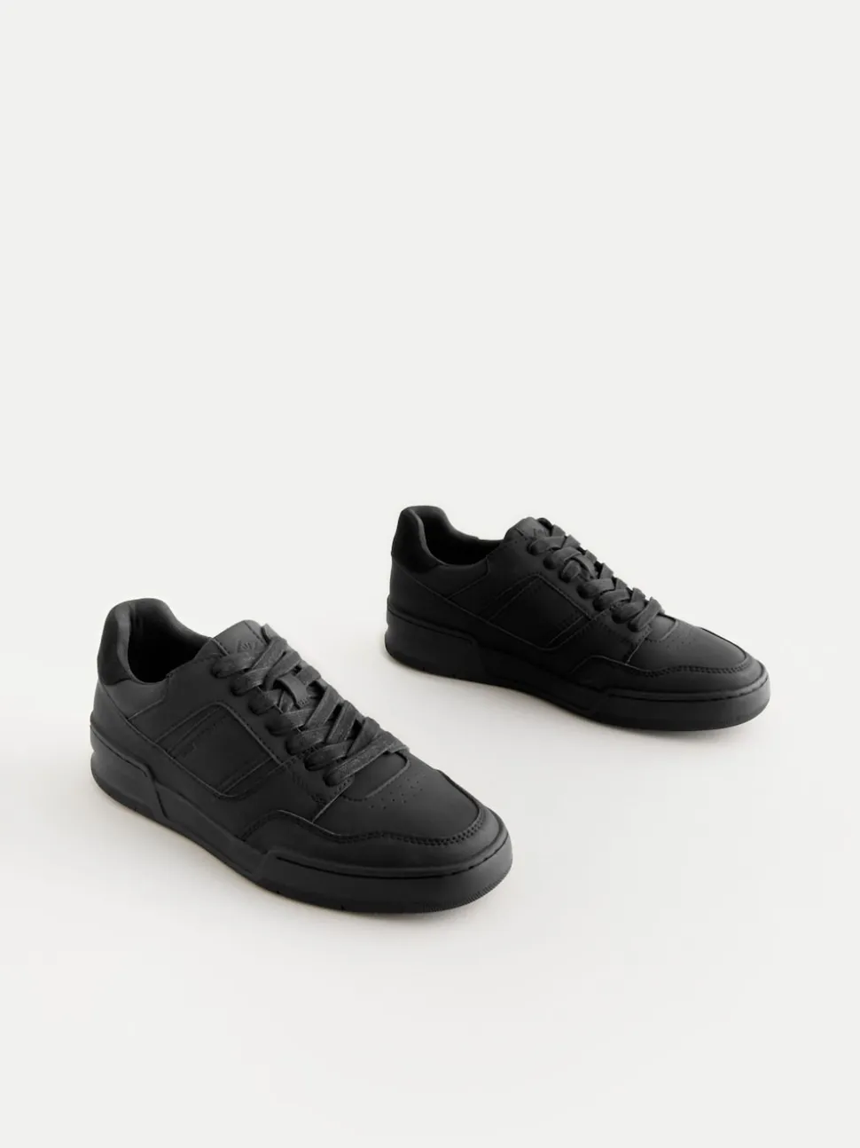 Black Trainers