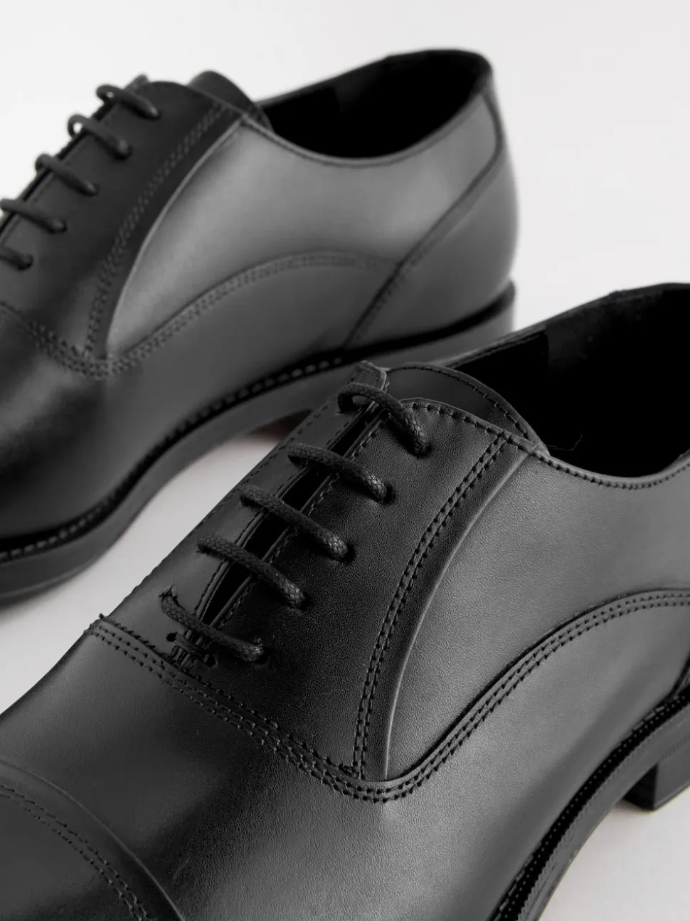 Black Wide Fit Leather Oxford Toecap Shoes
