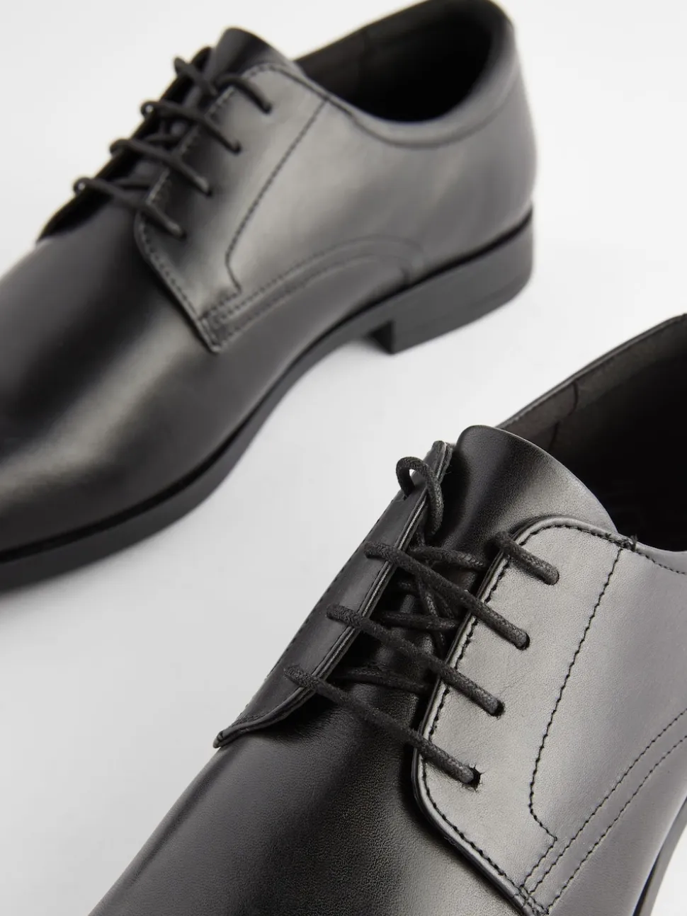 Black Wide Fit Leather Plain Derby Shoes