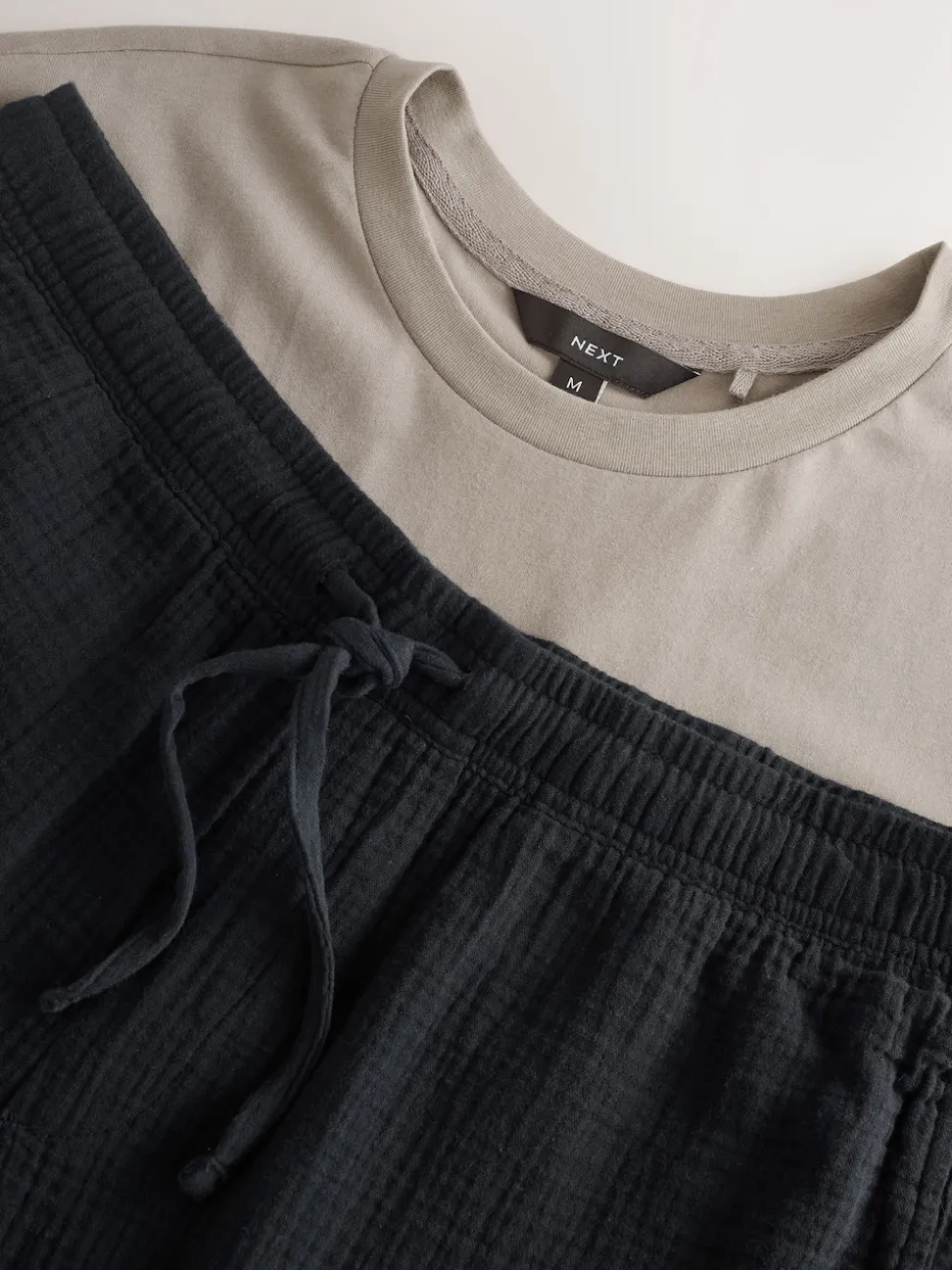 Black/Neutral Brown Short Sleeve T-Shirt With Cheesecloth Texture Shorts