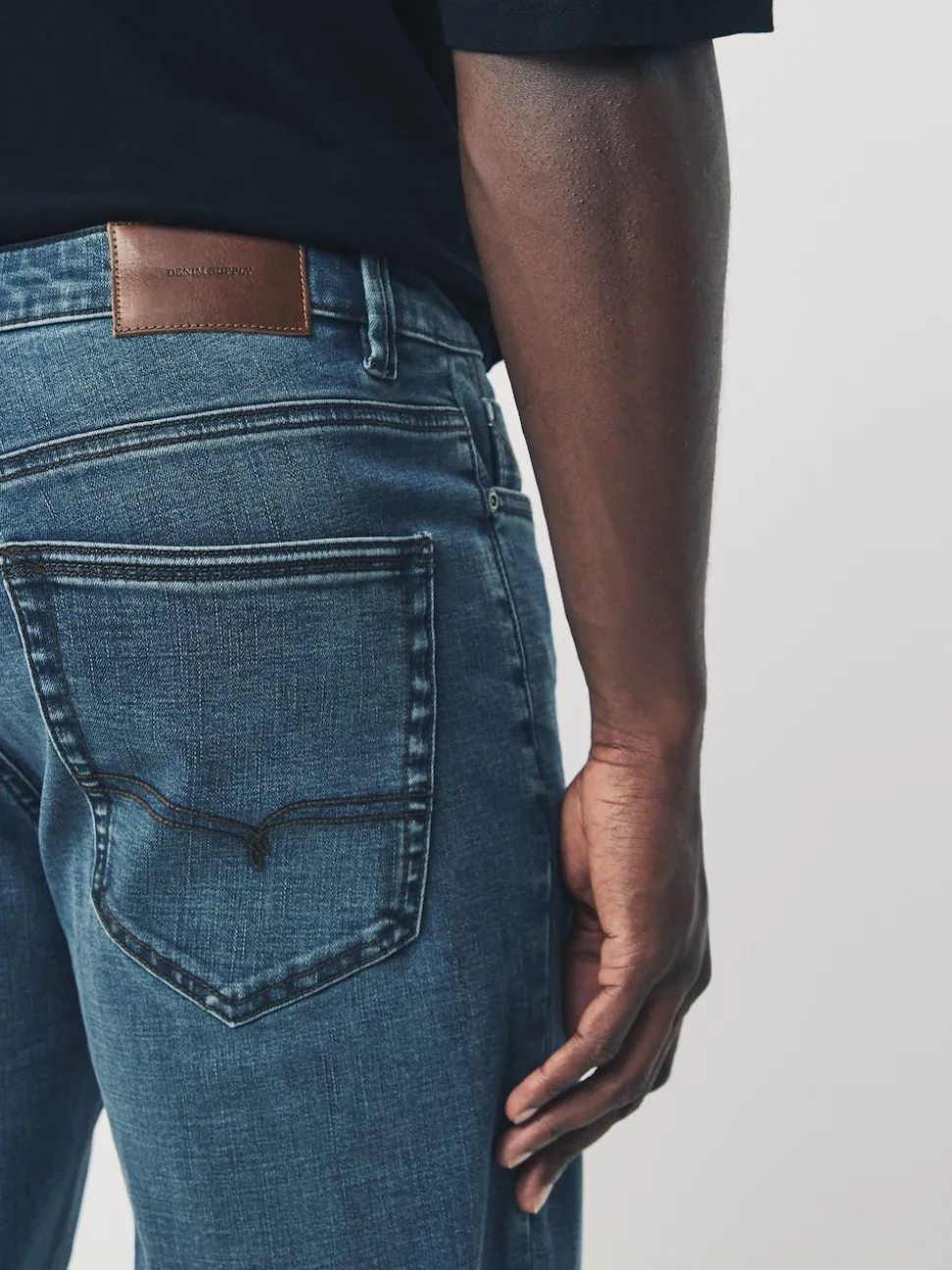 Blue Light Straight Fit Motionflex Jeans