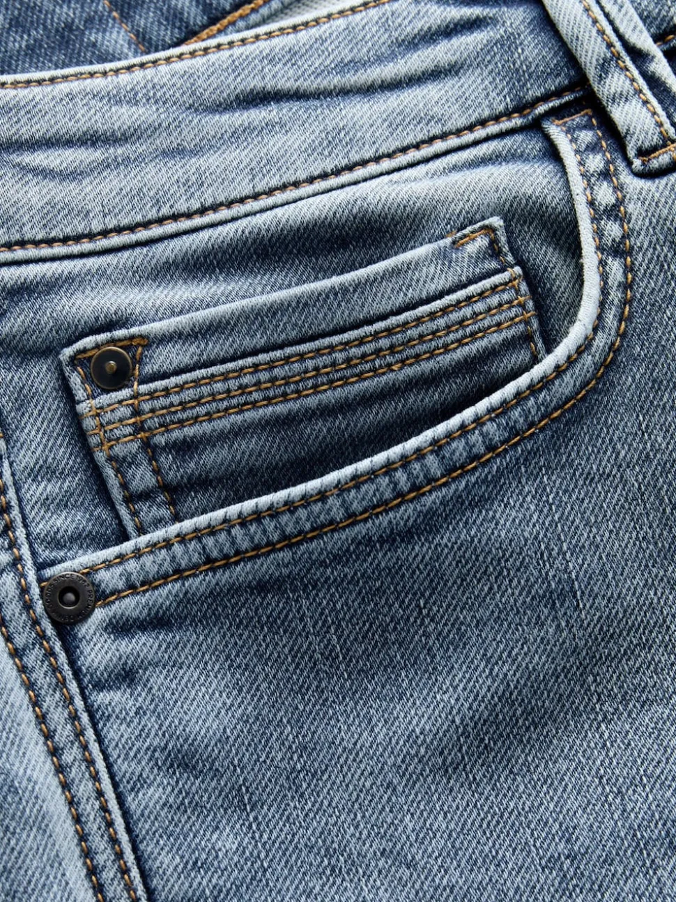 Blue Light Vintage Straight Fit Comfort Stretch Jeans
