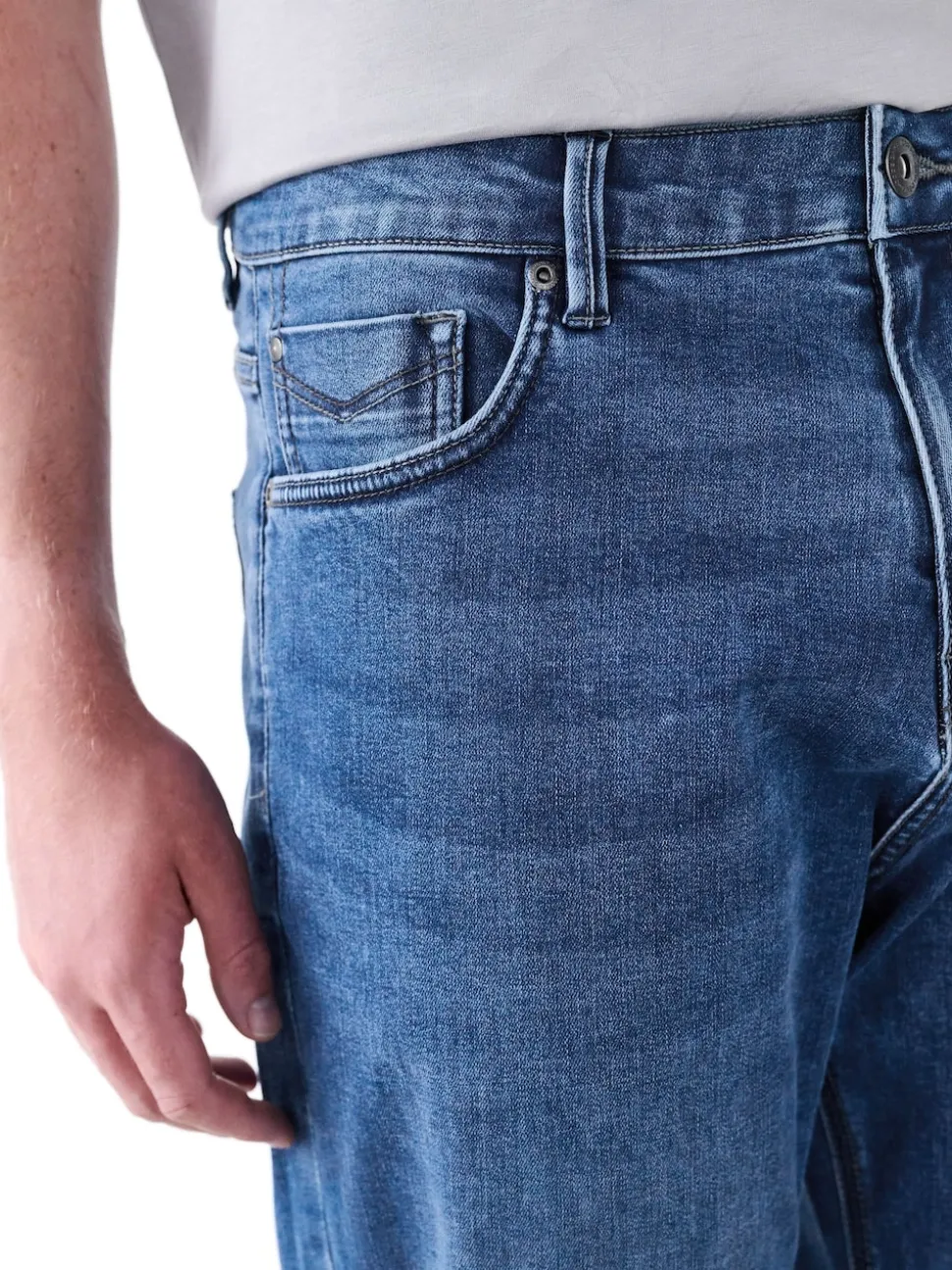 Blue Mid Regular Tapered Fit Motionflex Jeans