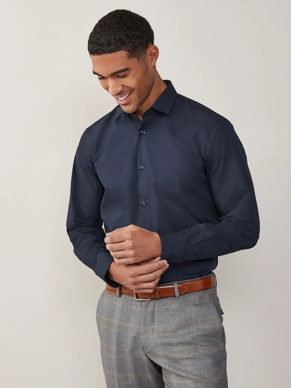 Blue Navy Regular Fit Easy Care Single Cuff Smart Shirt