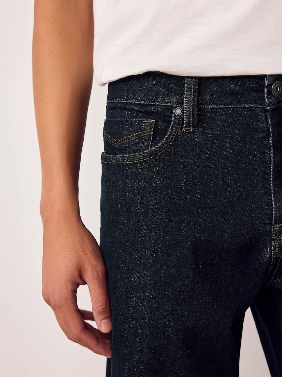 Blue Rinse Straight Fit Motionflex Jeans