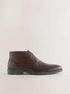 Brown Contrast Sole Leather Chukka Boots