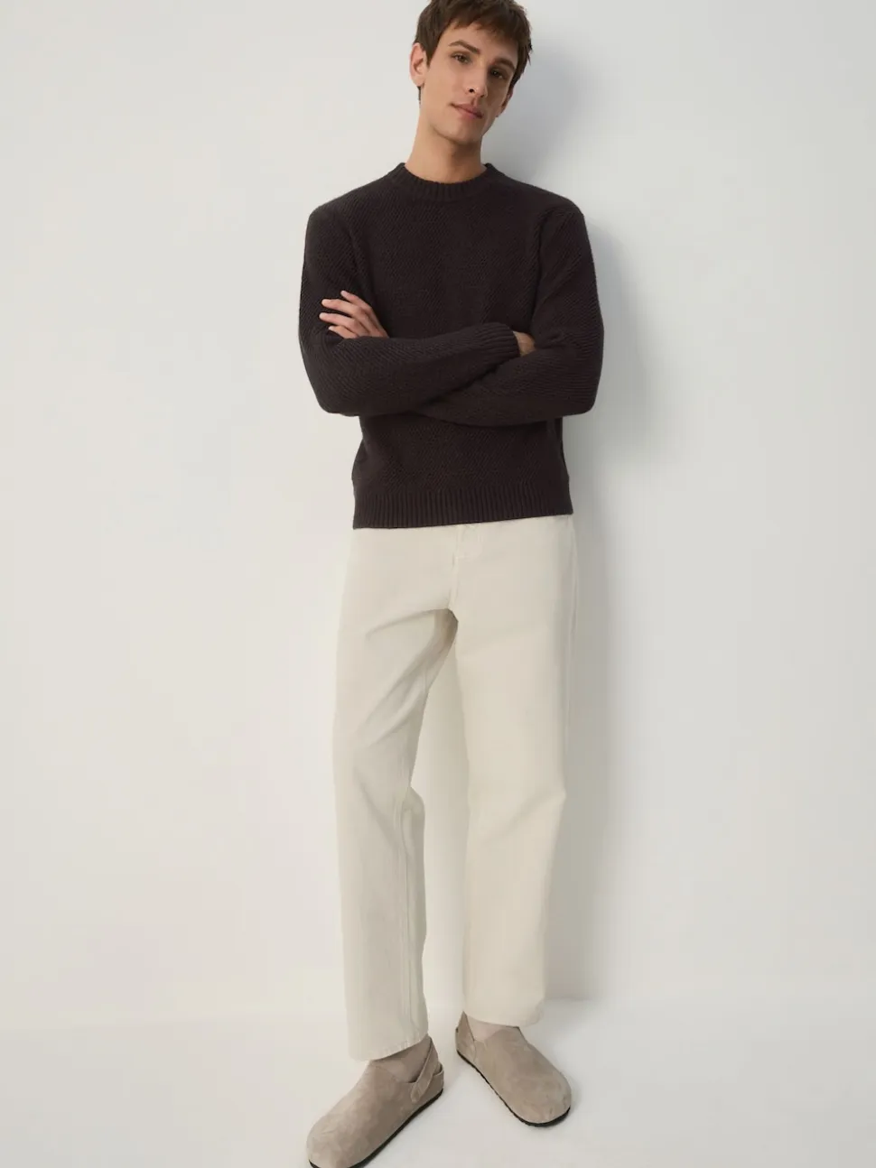 Brown Regular Fit Textured Crew Jumper