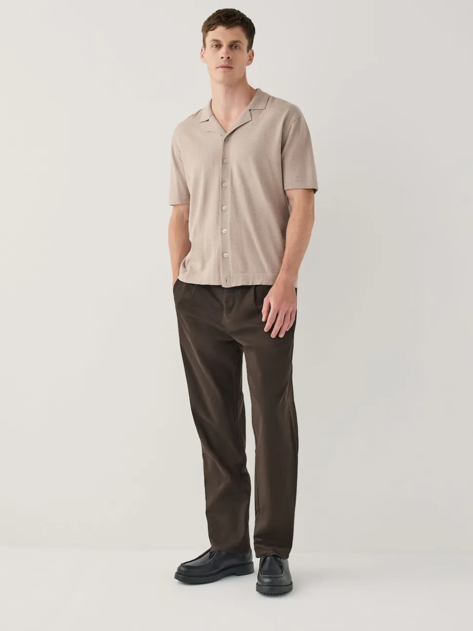 Brown Regular Tapered Fit Single Pleated Stretch Chinos Trousers