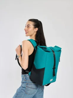 Cabin Max Blue Iseo 20L Water Resistant Backpack 40x20x25cm