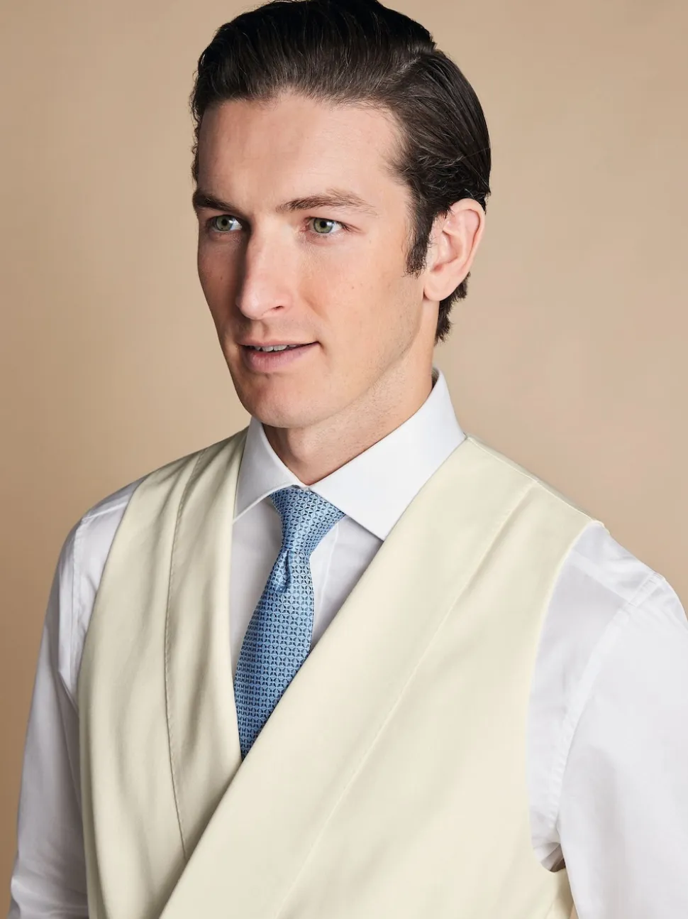 Charles Tyrwhitt Cream Adjustable Fit Morning V2 Suit: Waistcoat