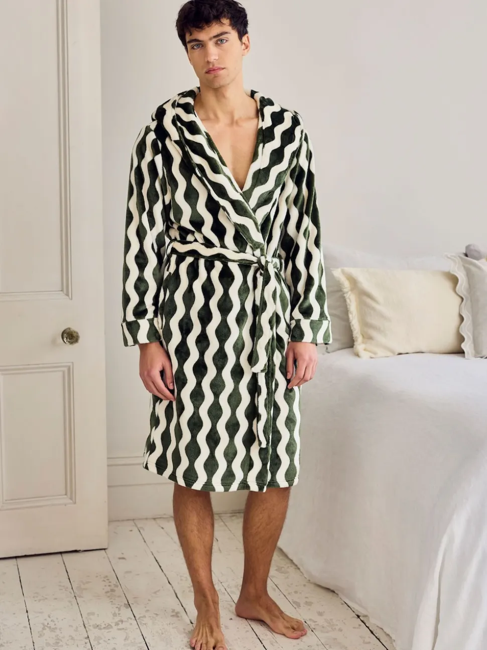 Chelsea Peers Green Fleece Wavy Stripe Hooded Dressing Gown