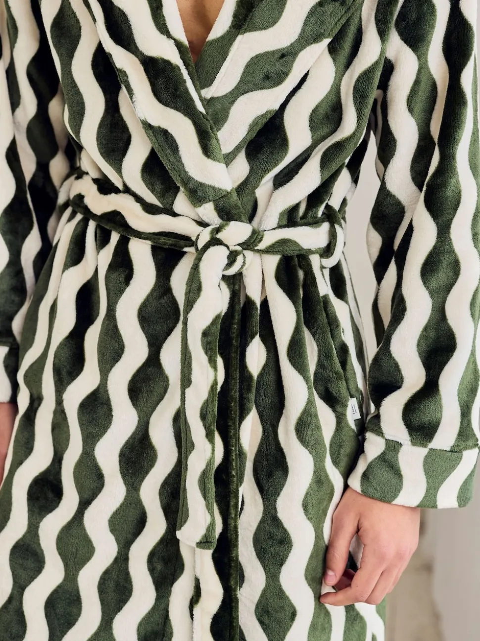 Chelsea Peers Green Fleece Wavy Stripe Hooded Dressing Gown