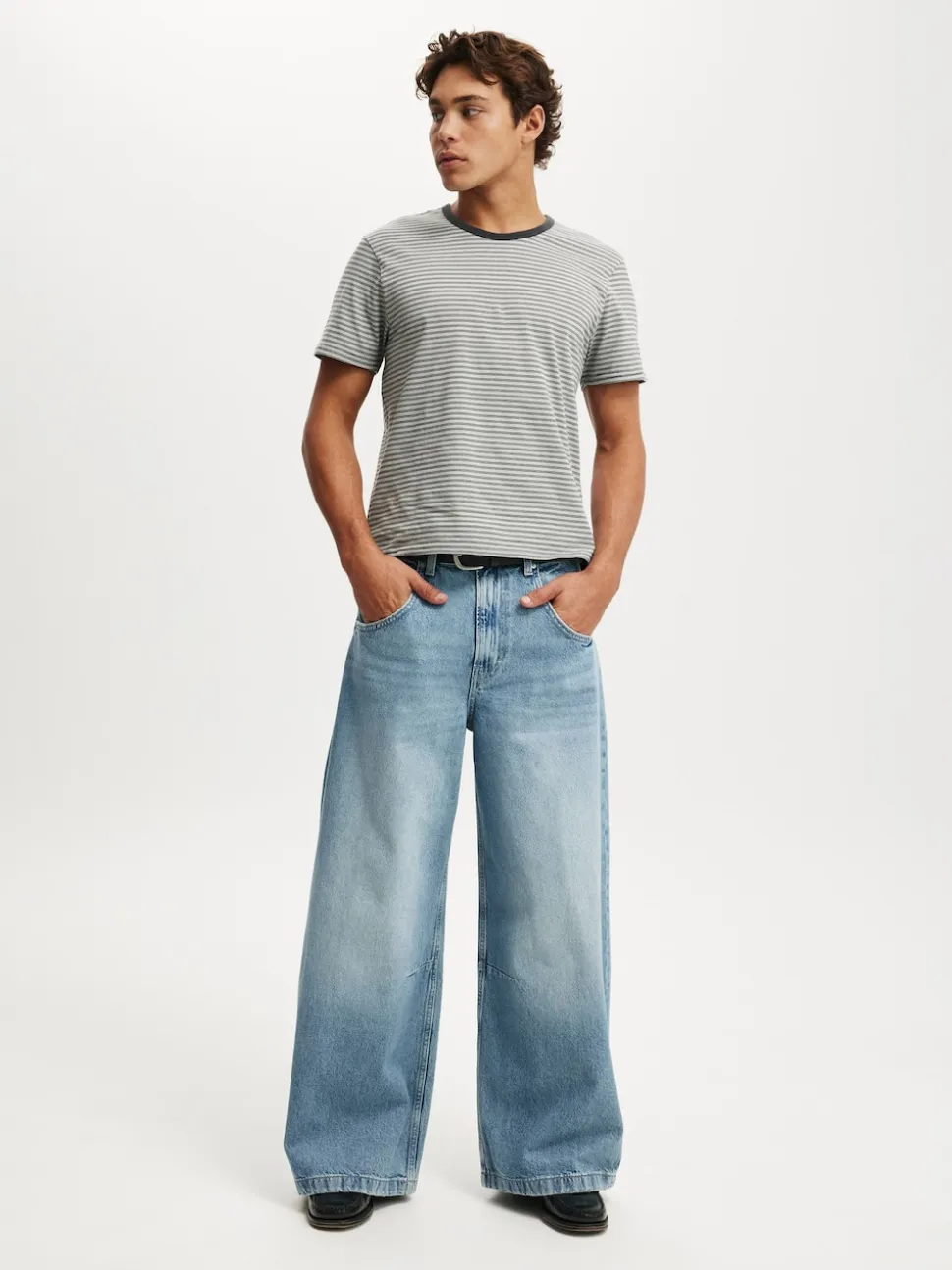 Cotton On Blue Y2K Super Baggy Jeans