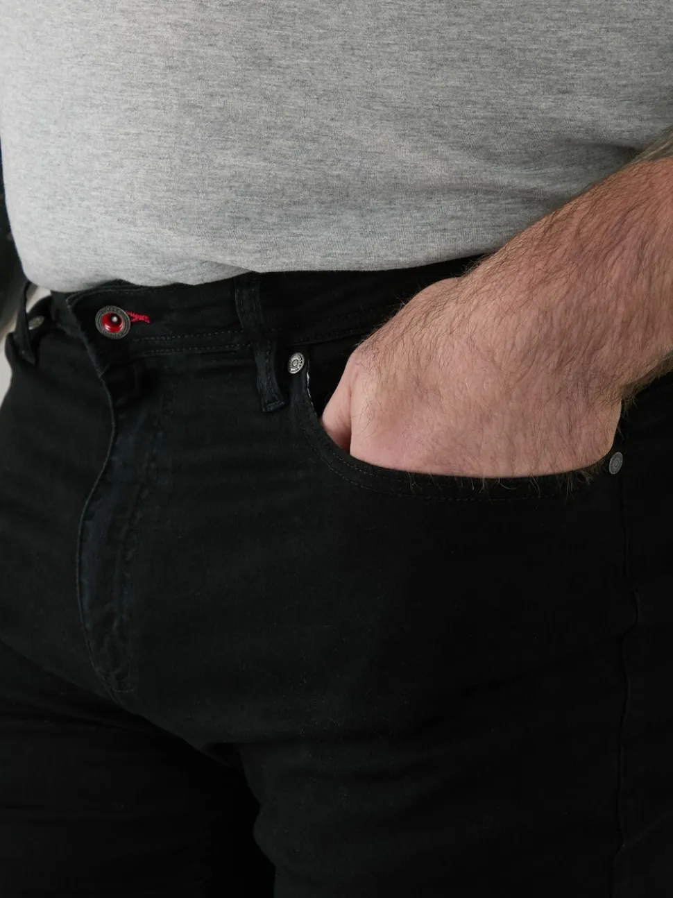 D555 Black chrome CEDRIC Tapered Fit Stretch Jeans