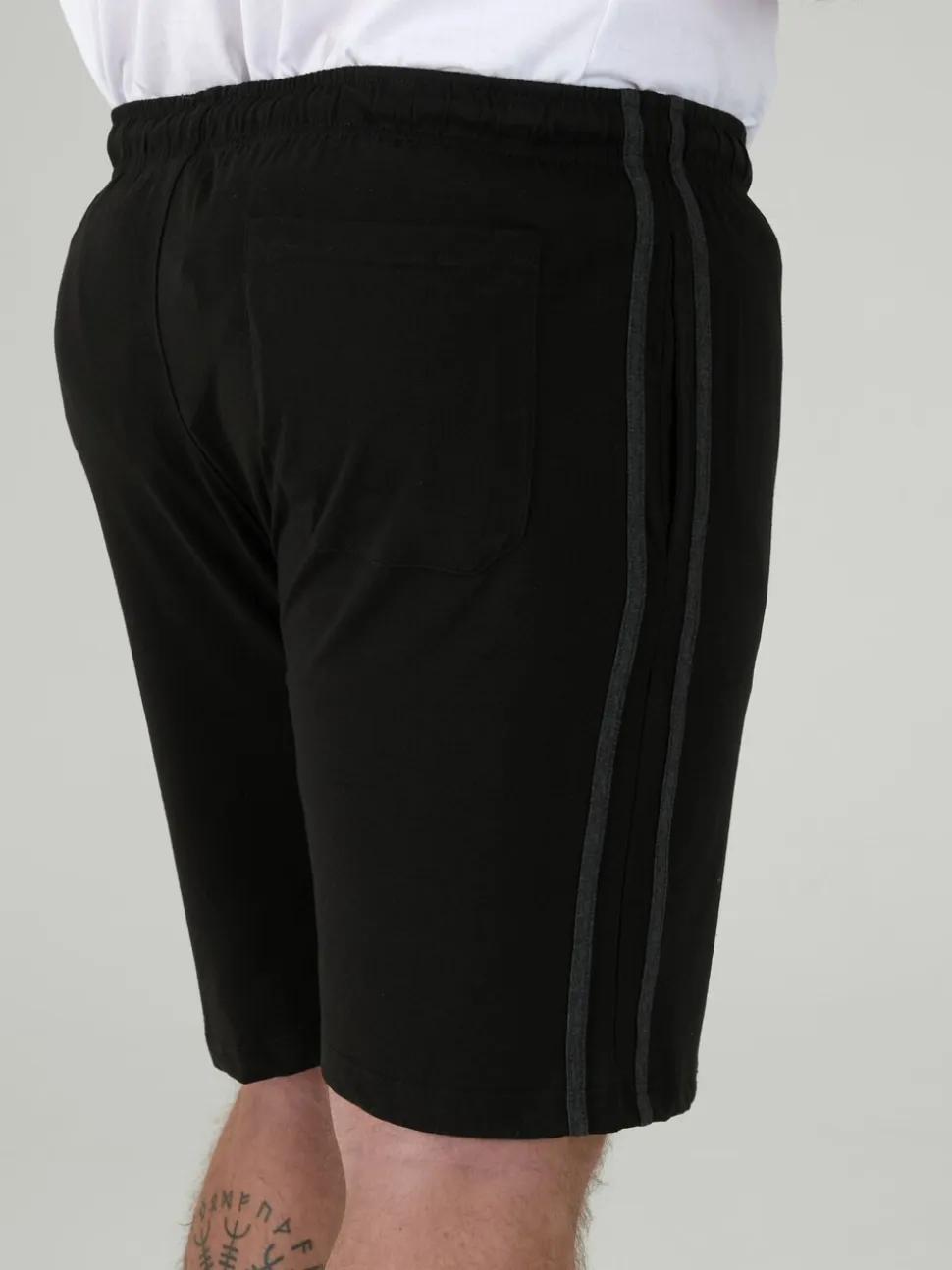 D555 Black RYAN Elasticated Waist Jersey With Side Stripes Shorts 2 Pack