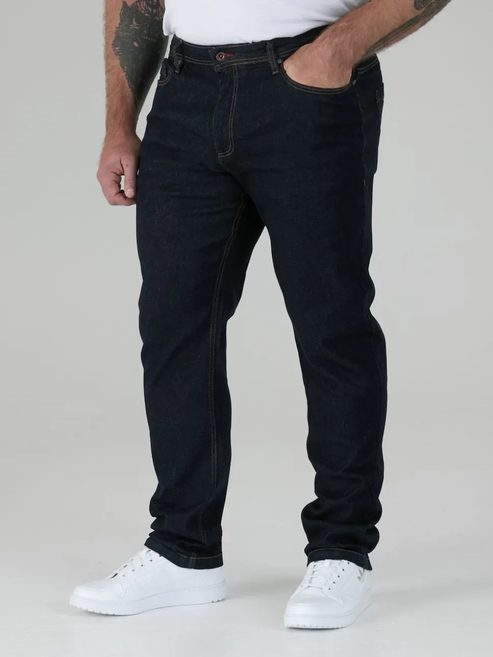 D555 Blue CEDRIC Tapered Fit Stretch Jeans