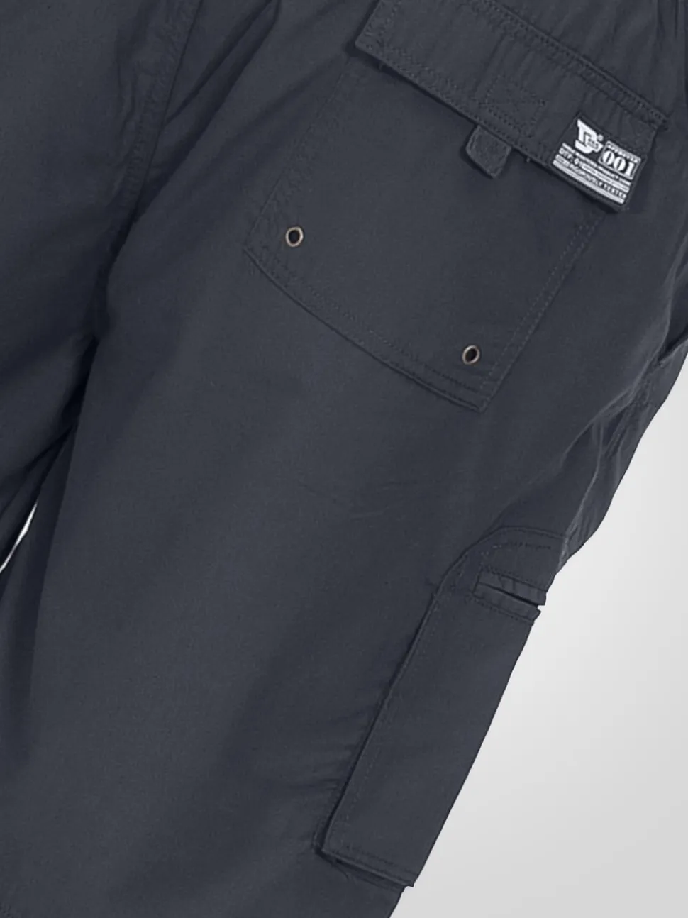 D555 Grey NICK Cargo Shorts With Shaped Leg Pockets