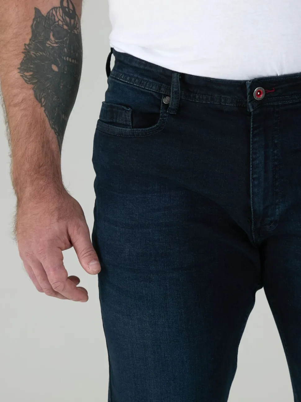 D555 Navy CEDRIC Tapered Fit Stretch Jeans