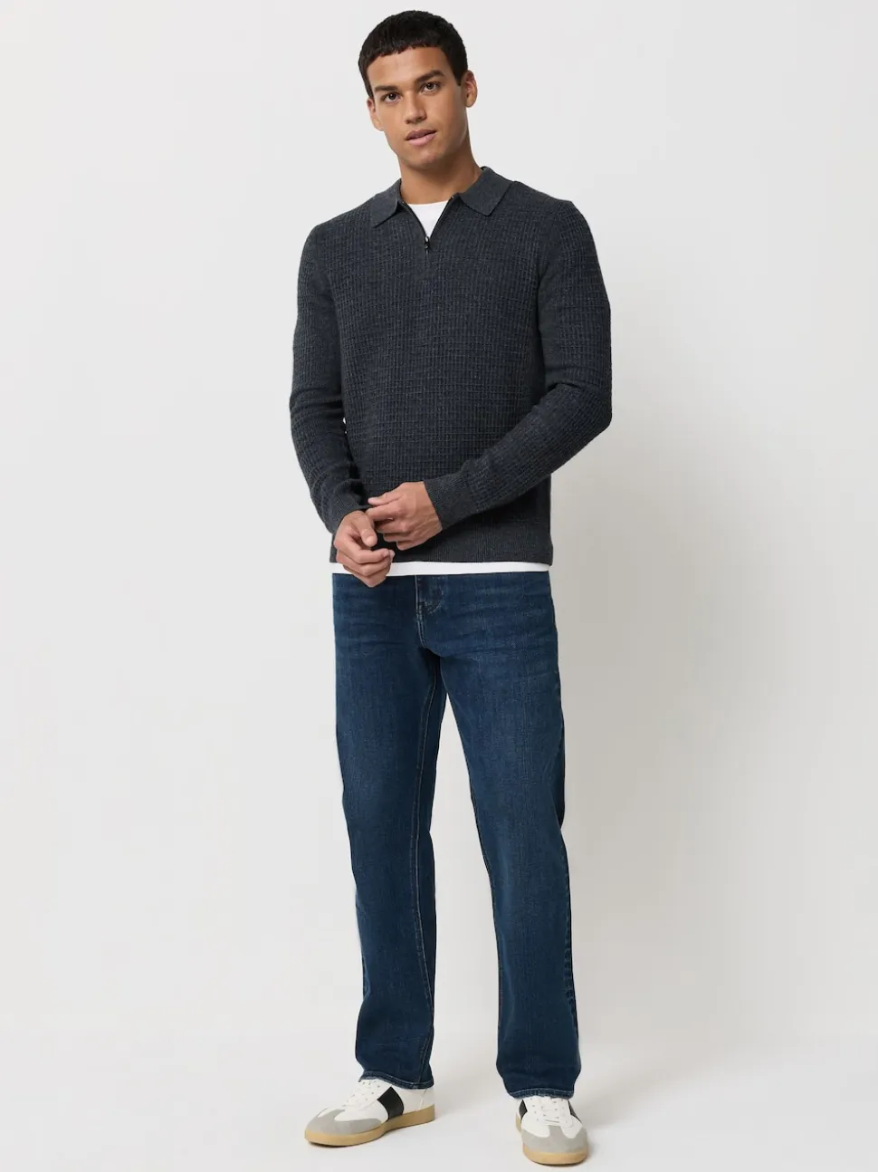 Dark Blue - ThermoGen Straight Fit Motionflex Jeans
