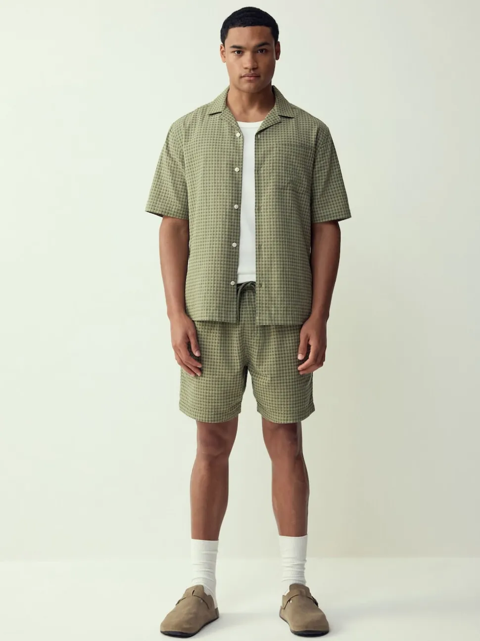 Green Seersucker Gingham Lightweight Drawstring Shorts