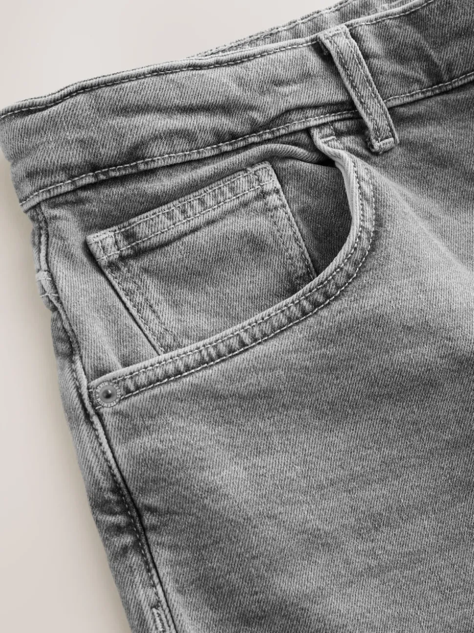 Grey Barrel Fit Vintage Wash Denim Jeans